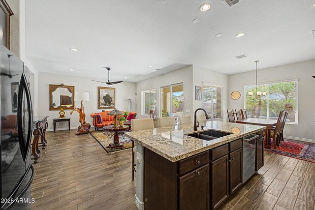 18471 W PARADISE Lane, Surprise, AZ 85388