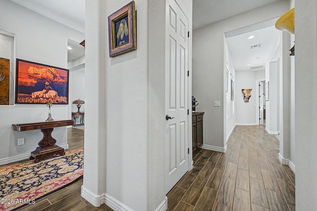 18471 W PARADISE Lane, Surprise, AZ 85388