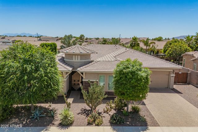 18471 W PARADISE Lane, Surprise, AZ 85388