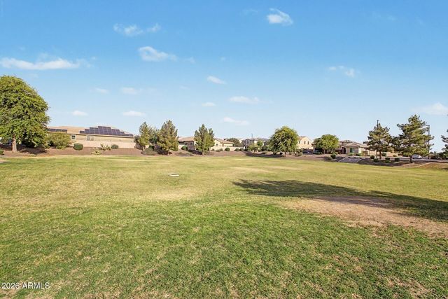 18471 W PARADISE Lane, Surprise, AZ 85388