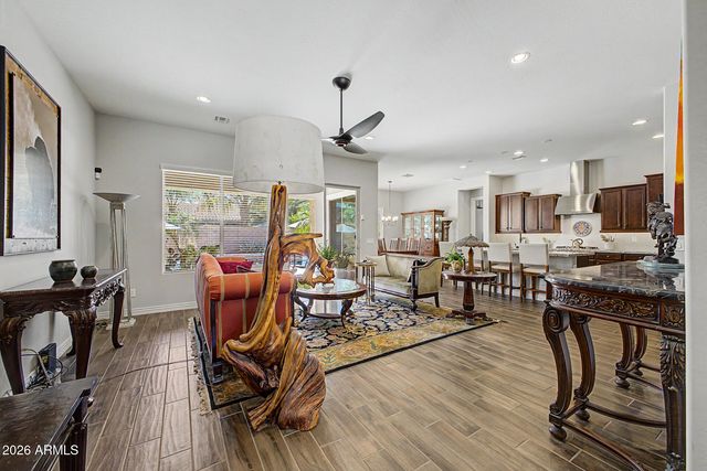 18471 W PARADISE Lane, Surprise, AZ 85388