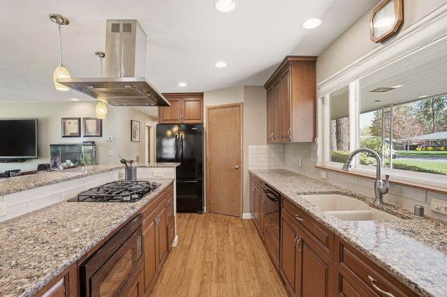 4708 S HELENA St, Spokane, WA 99223