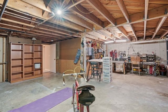 4708 S HELENA St, Spokane, WA 99223