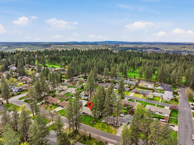 4708 S HELENA St, Spokane, WA 99223