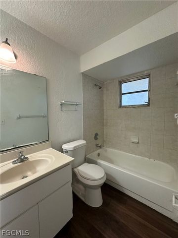 2429 George AVE S 2431, Lehigh Acres, FL 33973