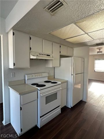 2429 George AVE S 2431, Lehigh Acres, FL 33973