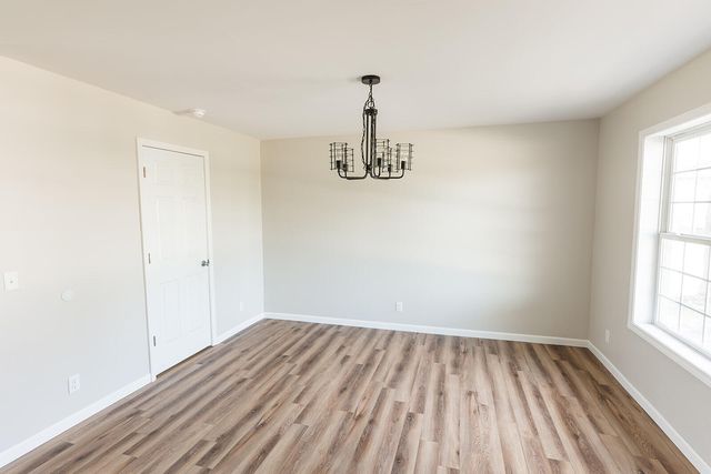 36 Round Prairie Road, Louisburg, MO 65685