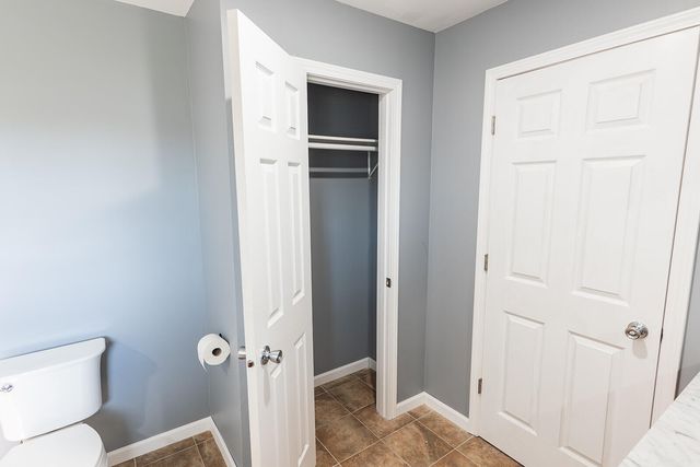 36 Round Prairie Road, Louisburg, MO 65685