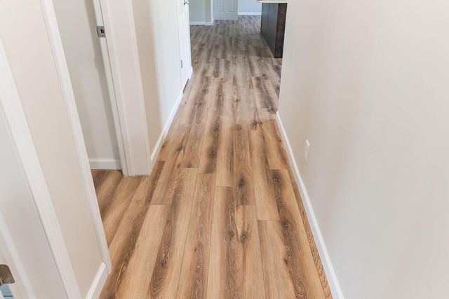 36 Round Prairie Road, Louisburg, MO 65685