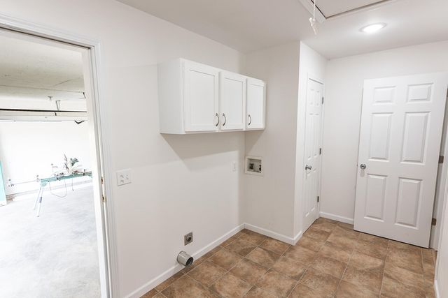 36 Round Prairie Road, Louisburg, MO 65685