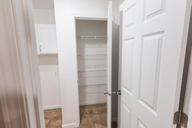 36 Round Prairie Road, Louisburg, MO 65685