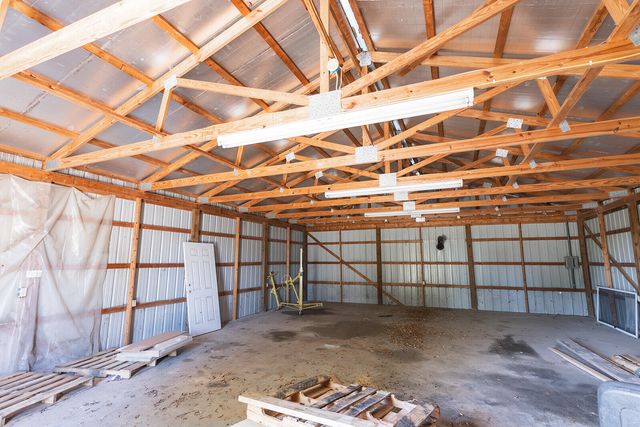 36 Round Prairie Road, Louisburg, MO 65685