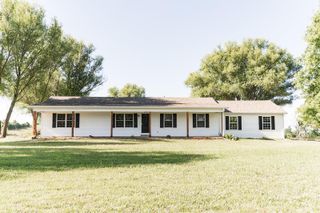 36 Round Prairie Road, Louisburg, MO 65685