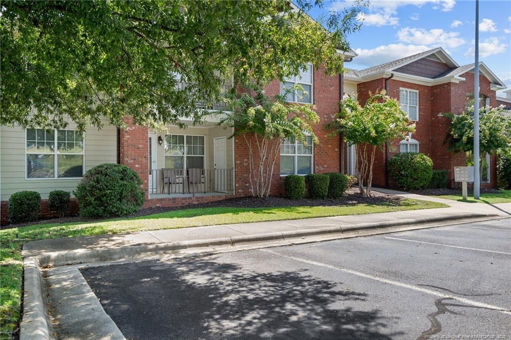 509 Meadowland Court, Hope Mills, NC 28348