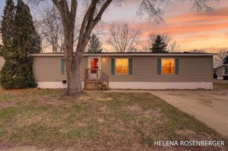 5032 Squaw Valley Lane 102, Allendale Twp, MI 49401