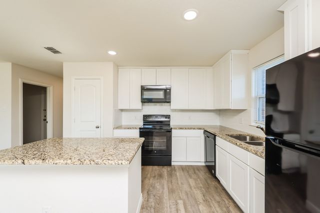 2904 Emma Lane, Mabank, TX 75147