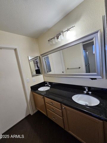 393 W Colt Road, Tempe, AZ 85284