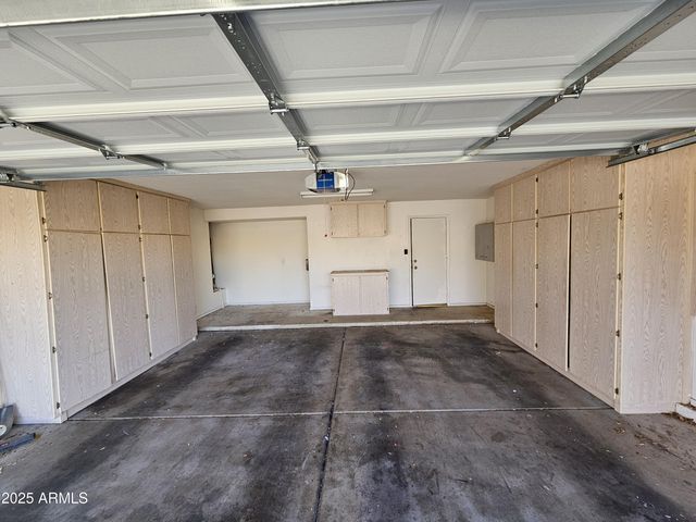 393 W Colt Road, Tempe, AZ 85284