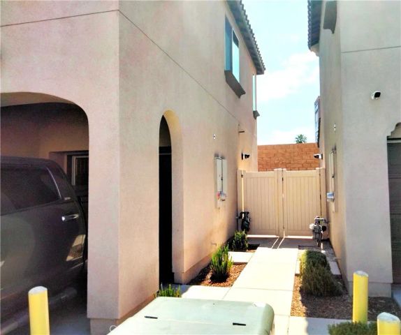 1441 E Laurelwood, San Bernardino, CA 92408