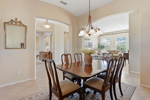 363 Melbourne Glen, Escondido, CA 92026