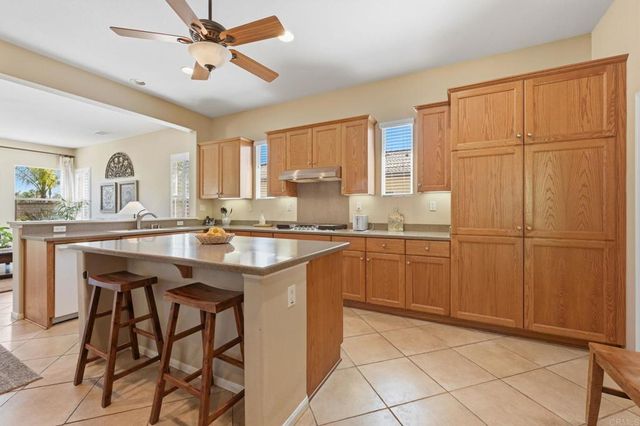 363 Melbourne Glen, Escondido, CA 92026