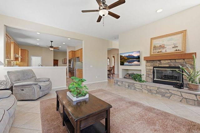 363 Melbourne Glen, Escondido, CA 92026