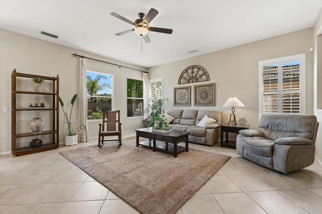 363 Melbourne Glen, Escondido, CA 92026