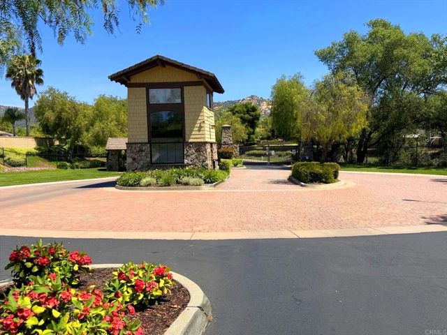 363 Melbourne Glen, Escondido, CA 92026