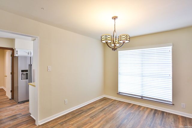 131 CREEKSIDE DR, Boerne, TX 78006