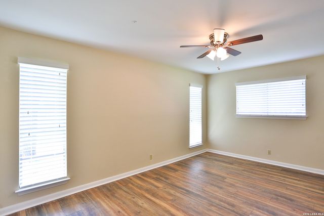 131 CREEKSIDE DR, Boerne, TX 78006