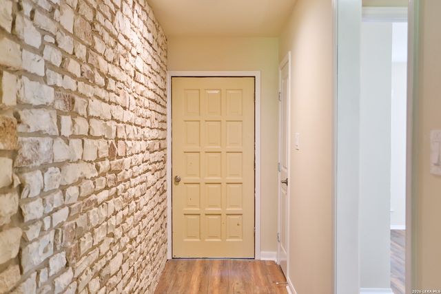 131 CREEKSIDE DR, Boerne, TX 78006