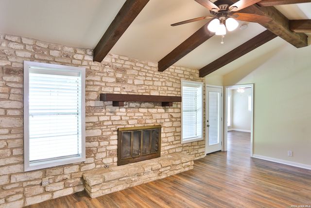 131 CREEKSIDE DR, Boerne, TX 78006