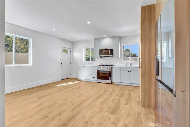 8626 Lubao Avenue, Winnetka, CA 91306