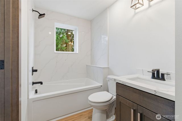 1281 Admirals Drive, Coupeville, WA 98236