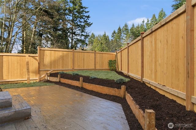 1281 Admirals Drive, Coupeville, WA 98236