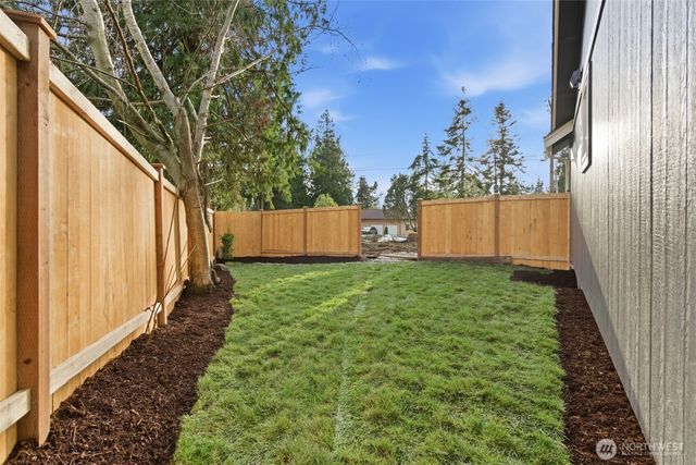 1281 Admirals Drive, Coupeville, WA 98236