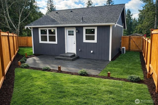 1281 Admirals Drive, Coupeville, WA 98236