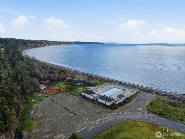 1281 Admirals Drive, Coupeville, WA 98236