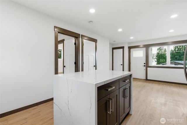 1281 Admirals Drive, Coupeville, WA 98236