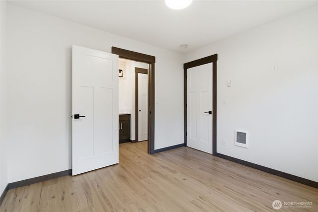 1281 Admirals Drive, Coupeville, WA 98236