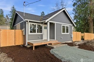1281 Admirals Drive, Coupeville, WA 98236