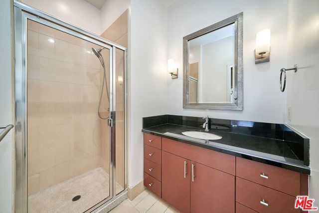 3810 Wilshire Boulevard 1708, Los Angeles, CA 90010