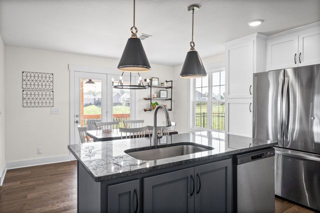 354 Frontier Dr, Clarksville, TN 37043