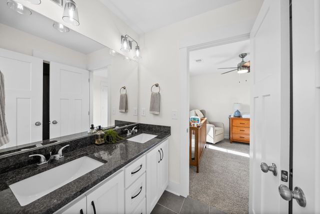 354 Frontier Dr, Clarksville, TN 37043