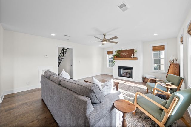 354 Frontier Dr, Clarksville, TN 37043