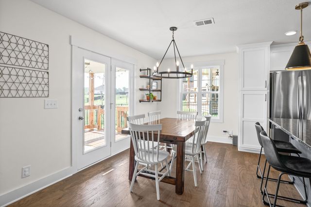 354 Frontier Dr, Clarksville, TN 37043