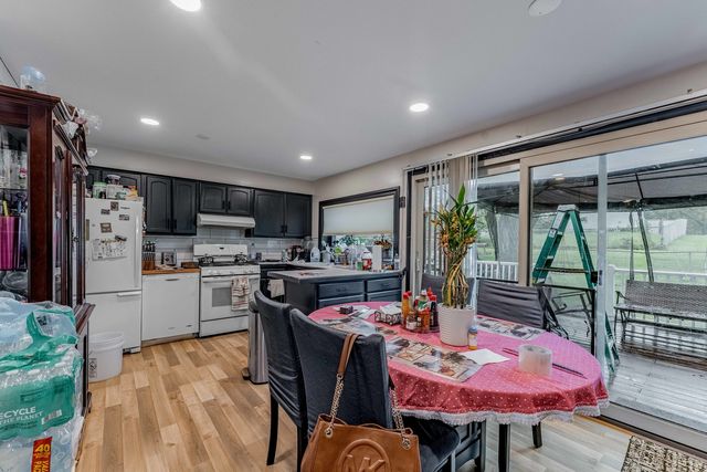 1032 Ashridge Lane, University Park, IL 60484