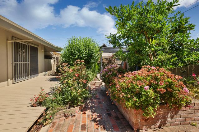 2406 Kenmore Ct, Modesto, CA 95350