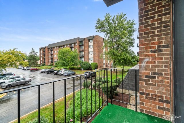 4721 ST. JOSEPH CREEK Street 2-H, Lisle, IL 60532