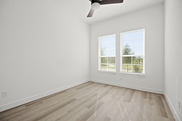 1801 S Wildflower Drive, Deer Park, TX 77536